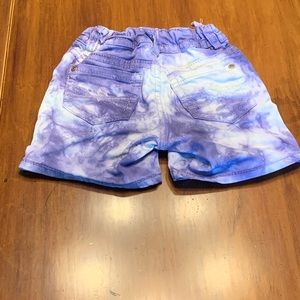 ✨Girls Size 8 Tie-Dye shorts